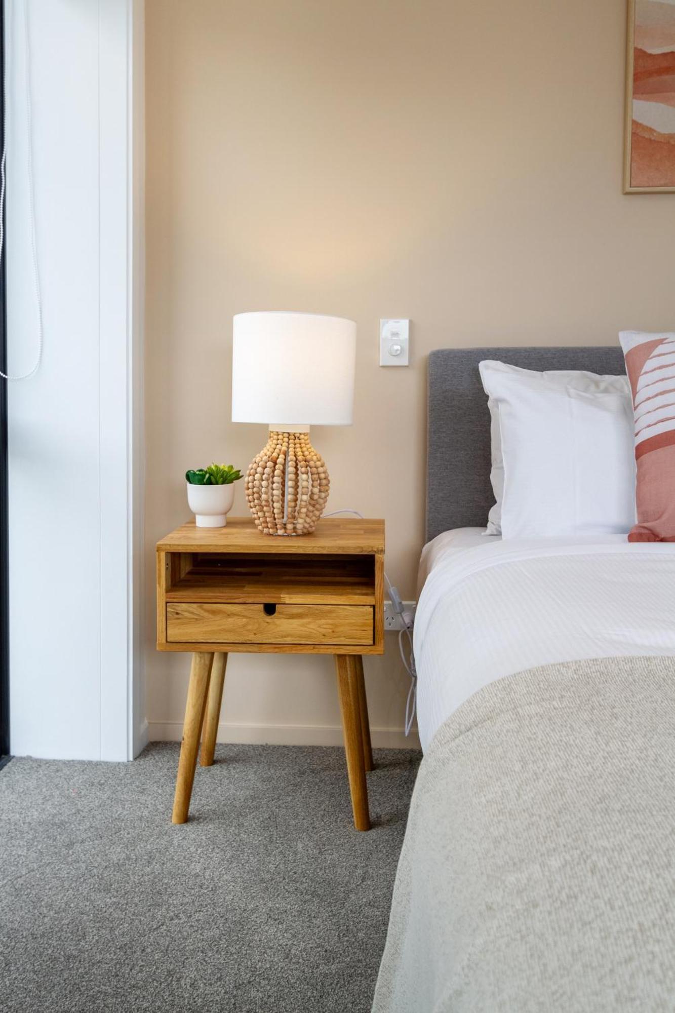 Modern City Lifestyle: 2 Bedroom 1 Bath Christchurch Extérieur photo