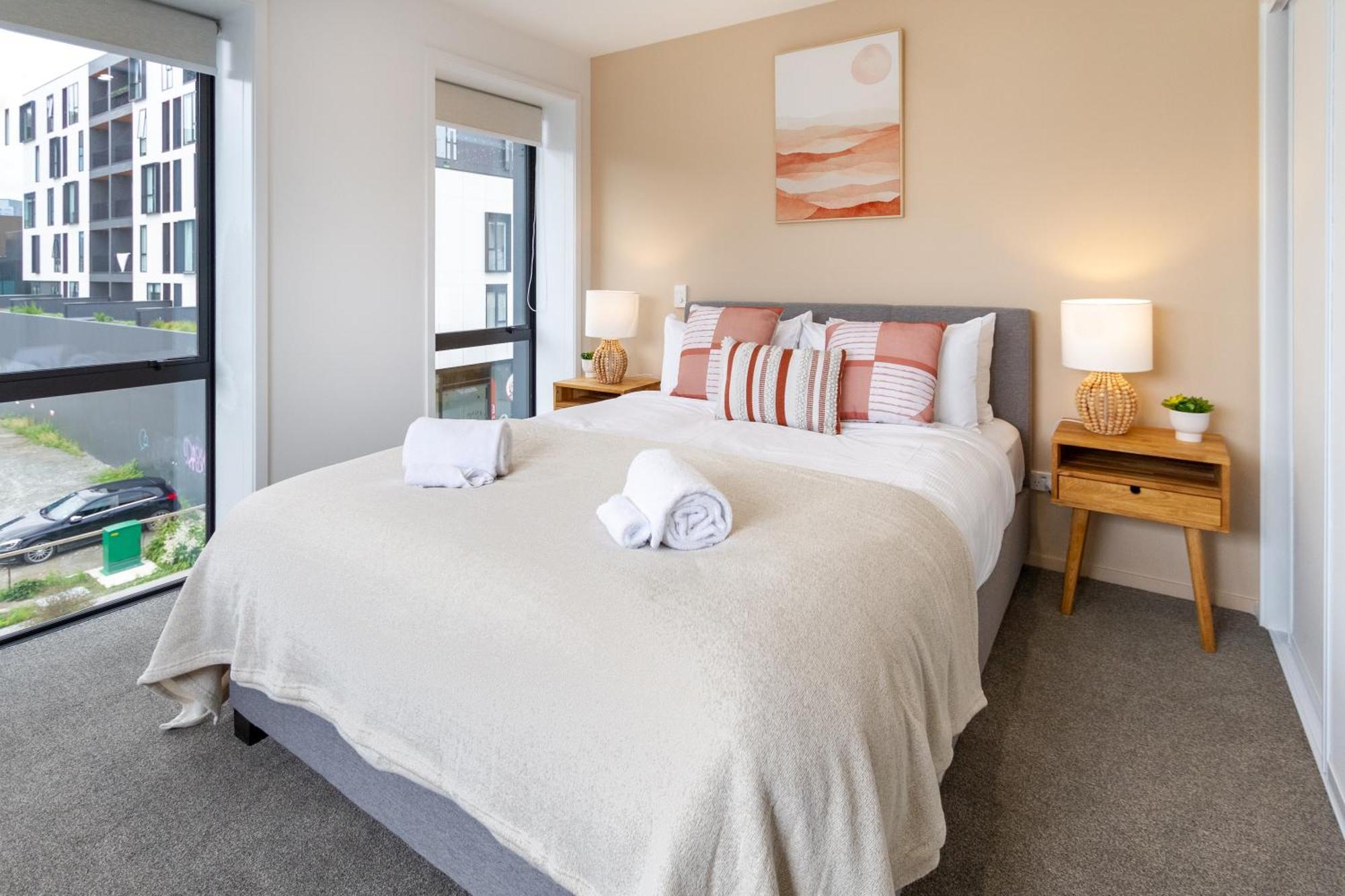 Modern City Lifestyle: 2 Bedroom 1 Bath Christchurch Extérieur photo